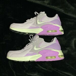 Nike Air color purple and light purple size US 7.5